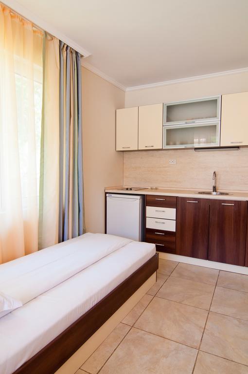 Guest House Hiora Ахтопол Екстер'єр фото