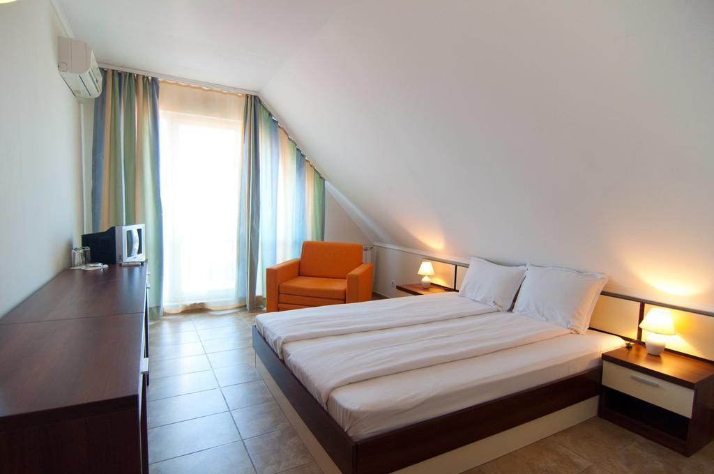 Guest House Hiora Ахтопол Екстер'єр фото