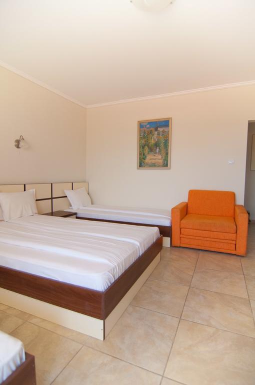 Guest House Hiora Ахтопол Екстер'єр фото