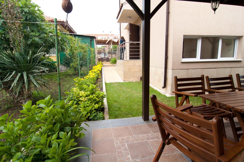Guest House Hiora Ахтопол Екстер'єр фото