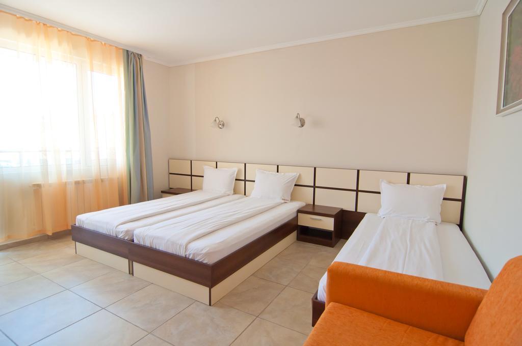 Guest House Hiora Ахтопол Екстер'єр фото